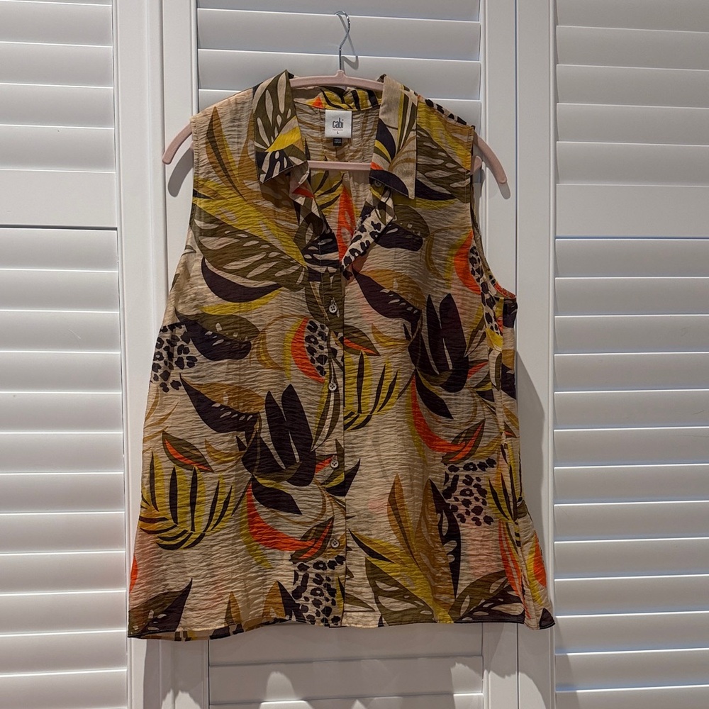 CAbi Bali Top. Tropical Print Sleeveless Blouse